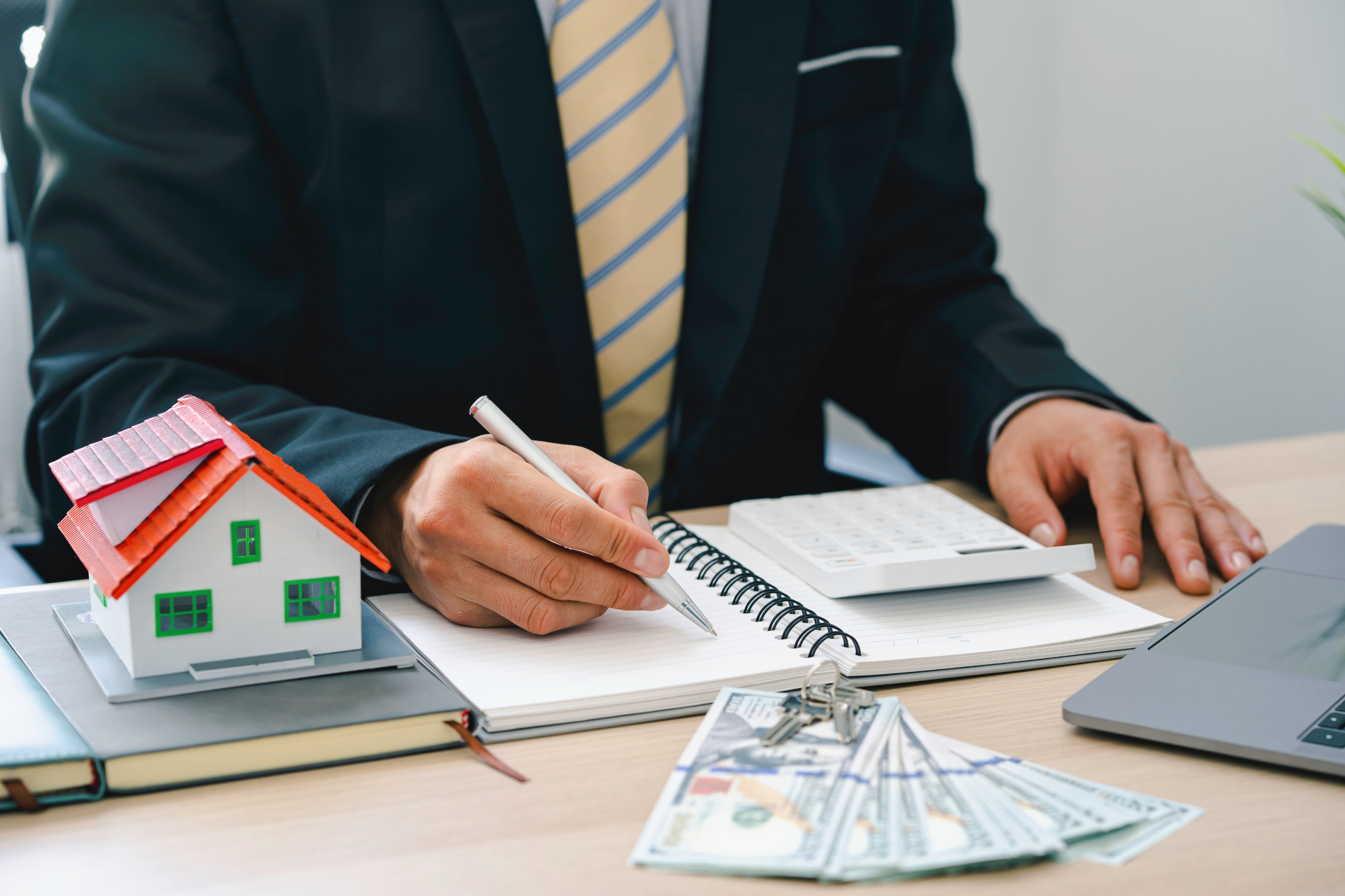 Top Hard Money Lenders in Los Angeles (According to Expertise.com)